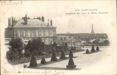 Saint Cloud CPA Interieur du parc et Ecole Normale (Tour Eiffel)