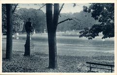 Saint Cloud CPA Dans le parc en automne