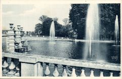 Saint Cloud CPA Le parc Bassin du fer a cheval Les grandes eaux 