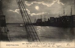 Nantes CPA the exit of the port to the moonlight