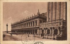 Italy Italia CPA Venezia the plazetta di S Marco