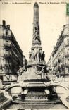Lyon CPA the Carnot monument Places Republic