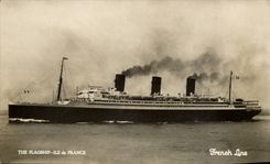 CPA Boat Steamer French line The flagship Ile de France