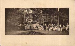 Lourdes? CPA Procession children