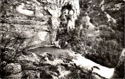 CPA Fountain of Vaucluse Birth of the sources (high waters)