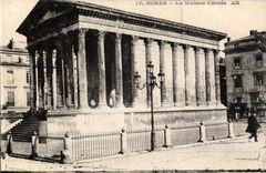 Nimes - Maison Carree - CPA