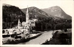 Lourdes - the Basilica and the Station - CPA