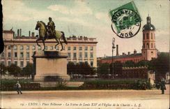 Lyon CPA Places Statue Bellecour of Louis XIV and the church of Charity