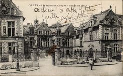 Orleans CPA Places stage Town hall