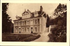 Boissonnets - Frontage and Terrace - CPA