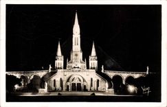 Lourdes - the Basilica illuminee - CPA