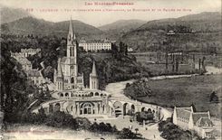 Lourdes - the Basilica - - CPA