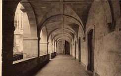 abbey St Pierre de Solesmes - the Small Cloister - CPA