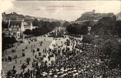 Lourdes CPA crowd on the esplanade
