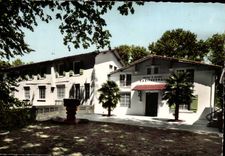 CPM Hotel et etablissement des bains Dax Tehrmal sa source d'eau chaude Allee des Bagnots