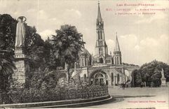 Lourdes - the Couronnee Virgin - the Esplanade and Basilica CPA