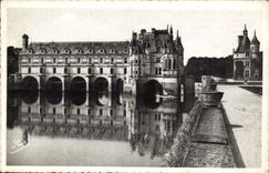 Chenonceaux - Le Chateau et a Tour des Marques - CPA 