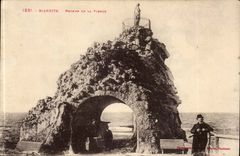 Biarritz - Rocher de la Vierge - CPA 