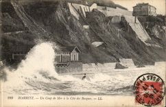 Biarritz - Un Coup de Mer a la Cote des Basques - CPA 