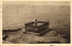 Saint Malo CPA Tombeau de Chateaubriand auu Grand Bey