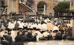 Lourdes CPA Blessing of Saint the Sacrament in front of the Rosary