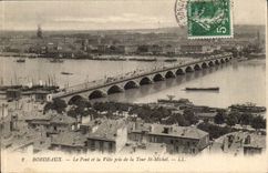CPA Bordeaux the bridge and the city taken of the tower St Michel