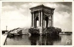 Montpellier CPA Jardin du Peyrou Le chateau d'eau