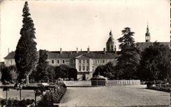 The Arrow - the Military academy - Gardens - CPA