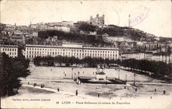 Lyon - Place Bellecour et coteau de fourviere - CPA 