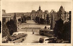 Vichy - L'Esplanade de l'Hotel de Ville - CPA 