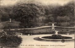 Rueil - Small Malmaison - Garden with the Frenchwoman - CPA