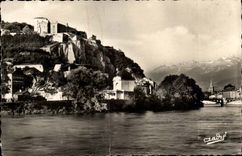 Grenoble CPA the strong Plane Isere and the Alps