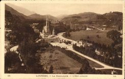 Lourdes CPA the basilica the esplanade
