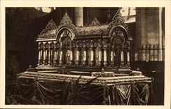 CPA Petite drives out of vermeil offered by Brazil and intended has to carry in procession the relics of co Therese child