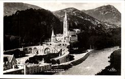 Lourdes CPA the basilica and Gave