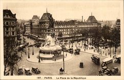 Paris - 3 - Place of the Republic - CPA