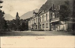 CPA CAuterets the esplanade of eggs