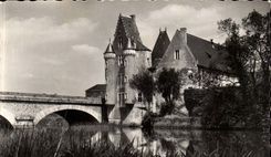 Arrow CPA the chaetau of the Carmelite friars at the edge of the Dormouse