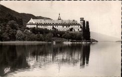 AIXbader - Hautecombe Abtei - gesehen von der Halbinsel CPA