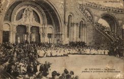 Lourdes CPA rosary during the procession of St Sacrament