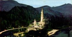 Lourdes MODERN CARD the basilica illuminee with the torches