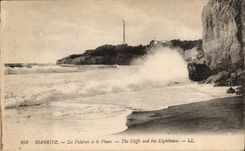 Biarritz CPA Les falaises et le phare (lighthouse)