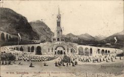 Lourdes CPA Esplanade of the rosary (procession)