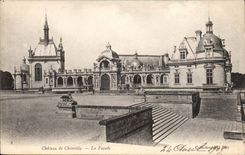 Castle of Chantilly CPA the frontage
