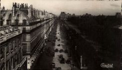 Paris CPA Rue de Rivoli et palais du Louvre