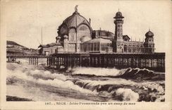 Thrown Nice CPA walk by a heavy swell