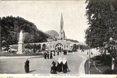 Lourdes CPA the place of the Basilica