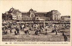 trouville queen of beaches CPA the beach in front of the casino (Durville)