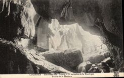 Lourdes CPA GRottes of the wolf has 10 minutes of the Palais basilica of the Madonna