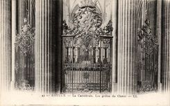 Bayeux CPA the cathedral grids of the chorus